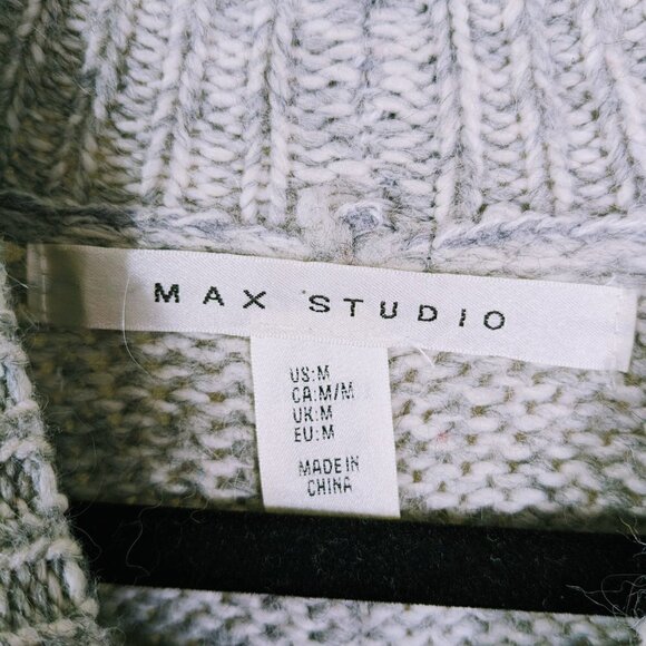 Max Studio Light Gray Mock Neck Pullover Sweater Size M - Picture 5 of 6